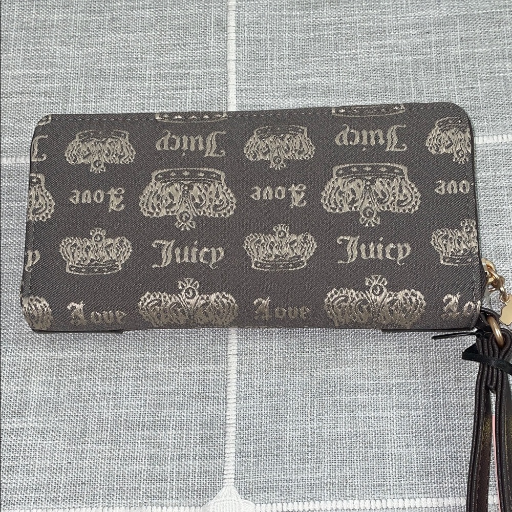 Viral Juicy Couture Brown and Gold Crown Zip Wallet w/gold jewel Scottie charm - Picture 5 of 12